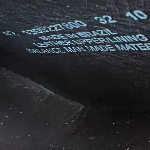 Dansko Women's Burgundy Leather Clogs. - Picture 11 of 12